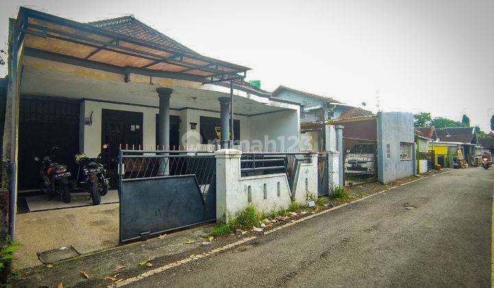 Rumah di kota Malang Nol Jalan Aspal dekat Rumah Sakit Sukun 10