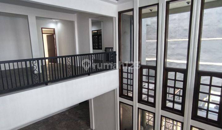 Ruang usaha di poros Borobudur cocok untuk kantor atau cafe 2
