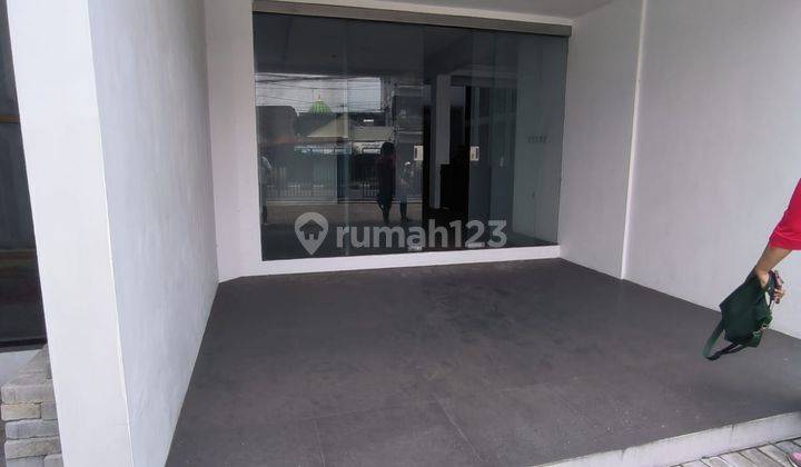 Ruang usaha di poros Borobudur cocok untuk kantor atau cafe 26