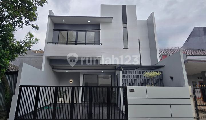 Dijual Rumah Baru Nusaloka BSD, Lantai Granit, Solar Water Heater