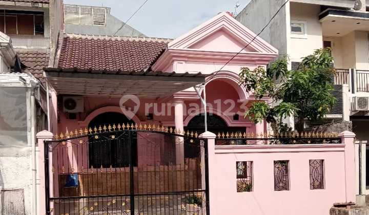 For Rent Ready-to-Occupy House in Nusa Loka BSD For Rent Ready-to-Occupy House in Nusa Loka BSD