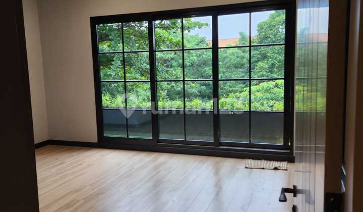 For Sale Brand New Delatinos Home Next to the Park 2