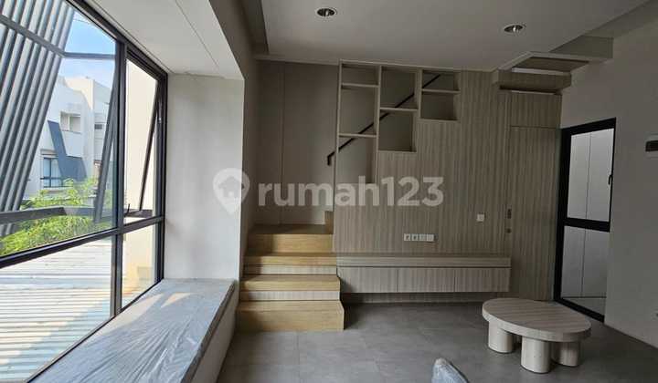 Beautiful minimalist house in the BSD City area, Banten.