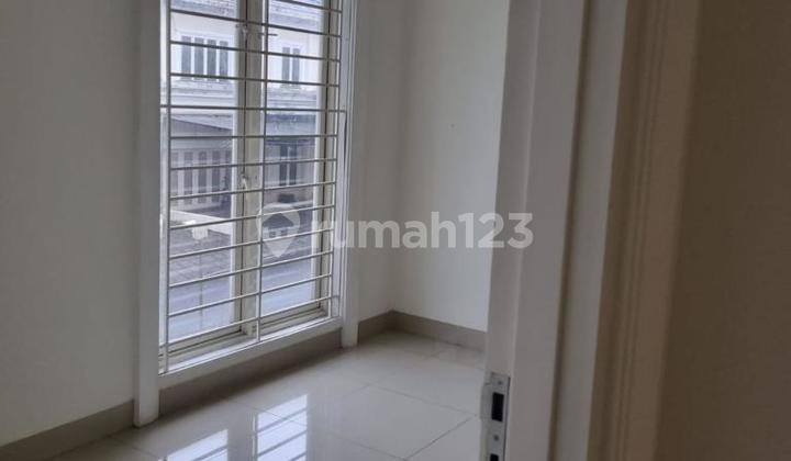 Dijual Rumah Mewah di Serpong Less Belles 2