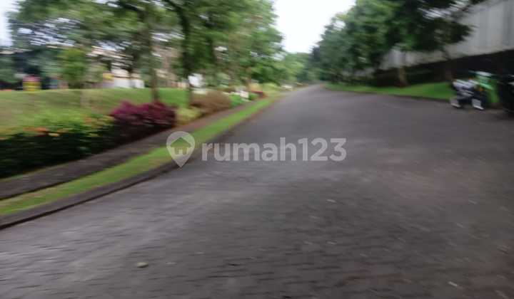 Large Plot for Sale in De Park Brassia BSD