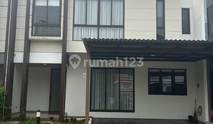 Rumah 2 lantai terawat kawasan Mozia bsd 