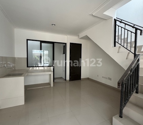 Cheapest For Sale Millennial Home PIK 2 Ready to Live, Size 4.5x10, Move-in Ready