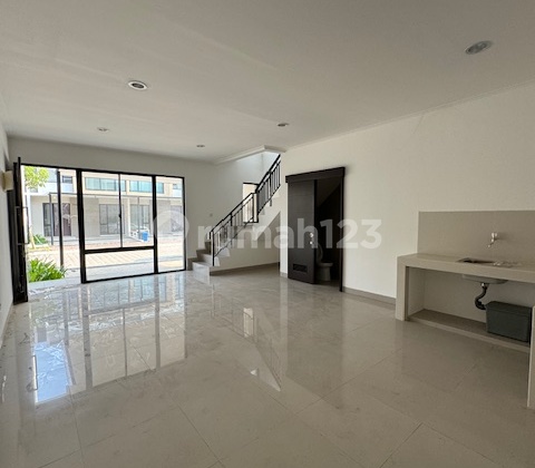 For Rent Millennial House Pik 2, Size 6X15, 2 Floors 2