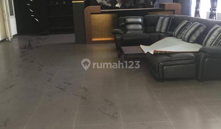 Rumah Dijual Cepattt di Setraduta Cemara Mainroad 1