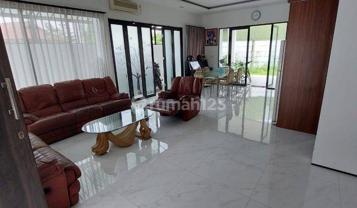 Rumah di Setraduta Dijual Cepattt, Lokasi Nyaman, Tenang 1