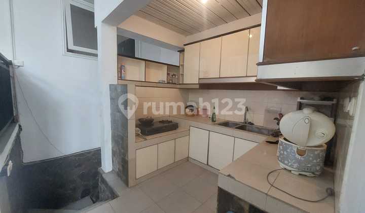 Rumah di Setraduta Cemara disewakan, full furnish American Style 2
