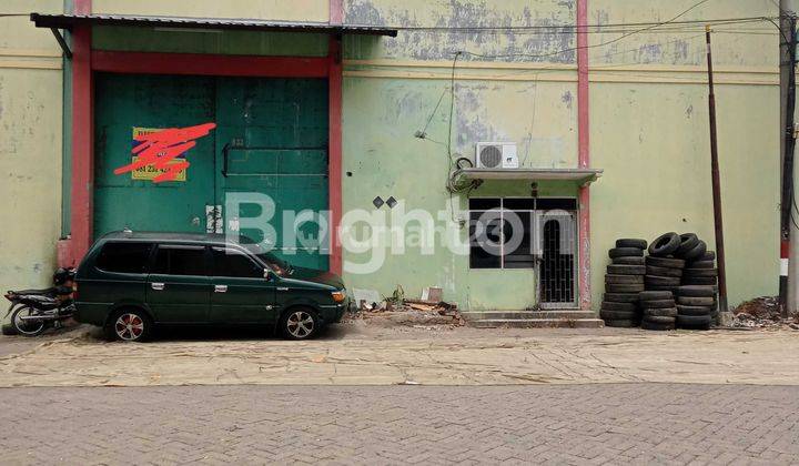 GUDANG BERSIH SIAP HUNI, TERAWAT TERLETAK DI PERGUDANGAN & INDUSTRI SINAR BUDURAN 2 LINGKAR TIMUR- SIDOARJO 1