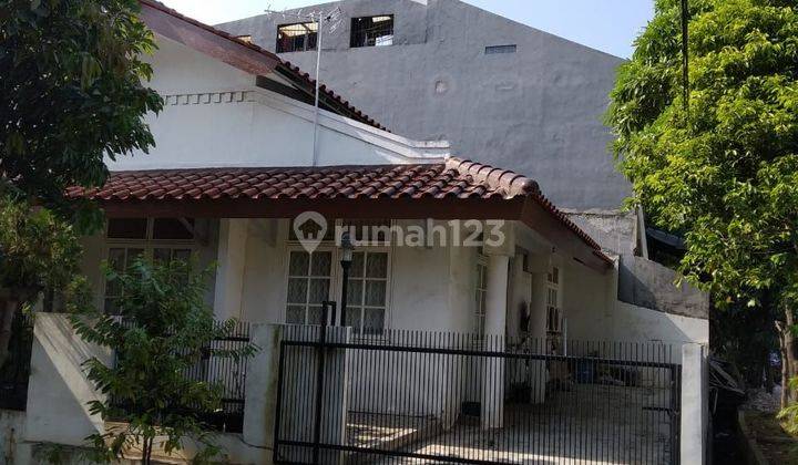 Rumah Hook di Bintaro Jaya sektor 9
Parigi Banten
TangSel 2