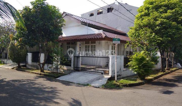 Rumah Hook di Bintaro Jaya sektor 9
Parigi Banten
TangSel 1