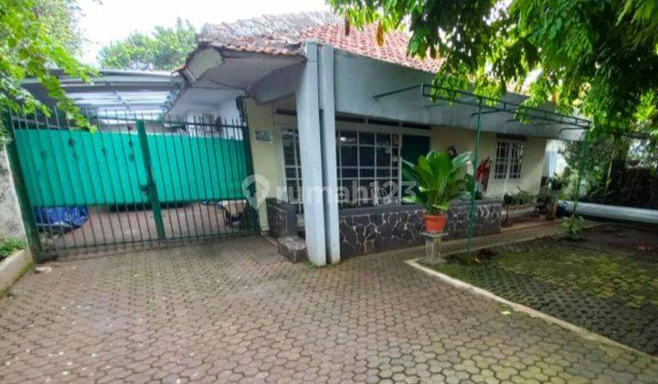 Rumah Asri di Jl Lagga Raya no 3 
Lenteng Agung 
Jakarta Selatan , Posisi Strategis  2