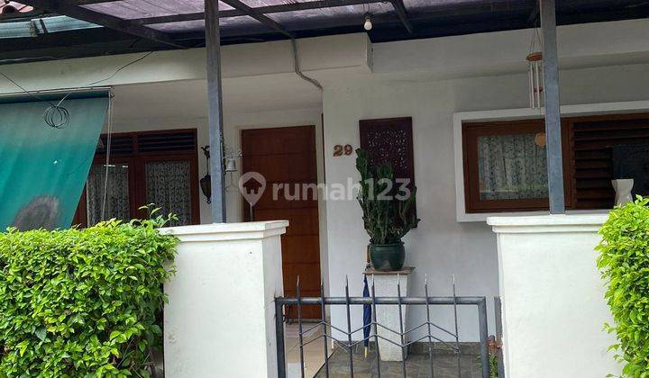 Jl Tebet Barat Dalam, Rumah Asri 2 lantai, Strategist SHM 2