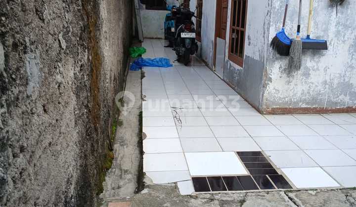 Rumah Kontrakan. 4 Pintu Tingkat . Jalan Motor. Kembangan Rawa Buaya 2