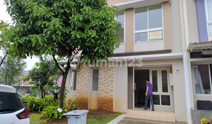Di Jual Rumah Tinggal 2 Lantai Posisi HOEK di Jl Thompson Raya No. 52 Gading Serpong Tangerang HARGA MARKET : 4 M > JUAL 2,7 M NEGO DIKIT SIKAT !!