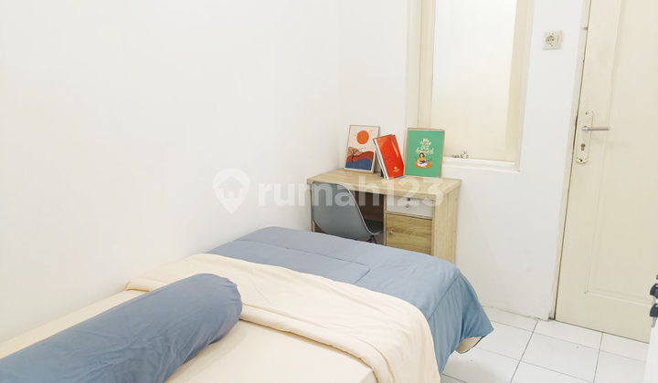 For Rent Mixed Dormitory Strategic for Employees & Students Griya Elok Cheapest in Grogol West Jakarta Book Now!!