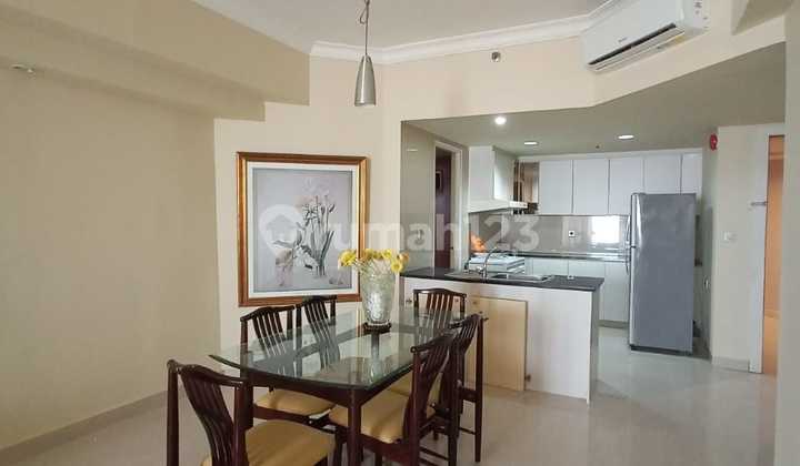 Sewa Apartemen di Taman Anggrek Kondominium 2 + 1 BR 88 M2 Ff City View