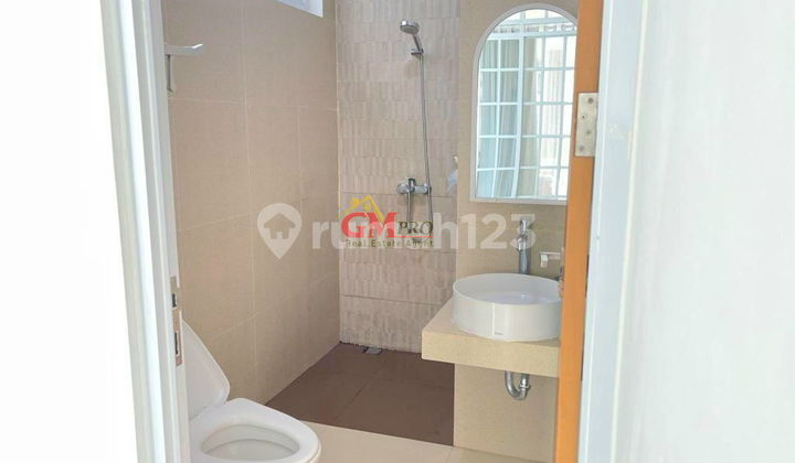 LUXURY HOUSE WITH SWIMMING POOL IN DAGO PAKAR RESORT - NORTH BANDUNG 2