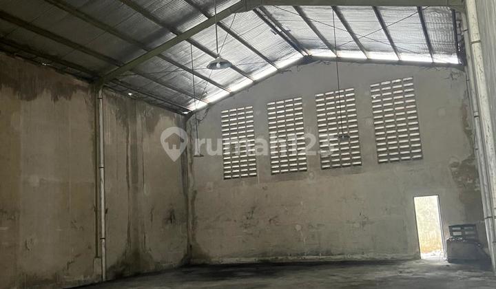 For Rent Warehouse Bitung 390m² Office 2 Floors, Flood-Free, Ready to Use For Rent Warehouse Bitung 390m² Office 2 Floors, Flood-Free, Ready to Use