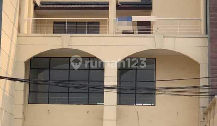 Dijual Gedung cantik belum pernah dipakai di Jl Raya Serpong
Dijual Gedung cantik belum pernah dipakai di Jl Raya Serpong