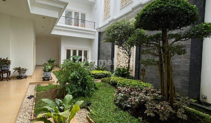 Dijual Rumah Mewah di Taman Tirta Golf BSD 1