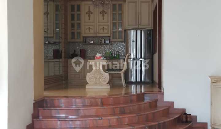 Dijual Rumah Mewah di Taman Senayan Sektor 9, Bintaro Jaya Tangerang Selatan Posisi Hook 2