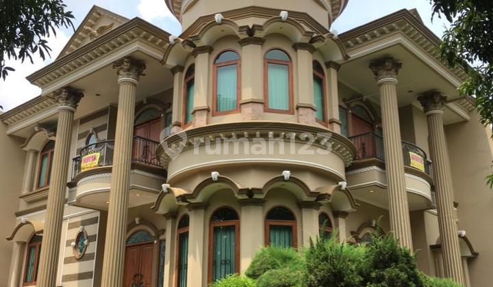 Dijual Rumah Mewah di Taman Senayan Sektor 9, Bintaro Jaya Tangerang Selatan Posisi Hook 1