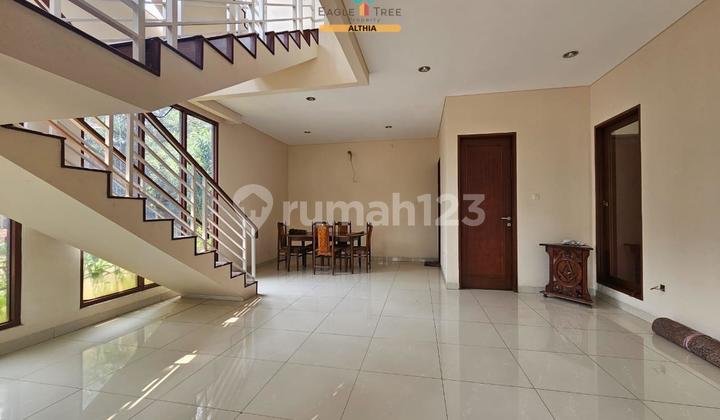 Rumah Di Lebak Bulus Jakarta Selatan, 3 Lantai Siap Huni  2