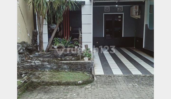 Rumah di Ciputat Dekat Bintaro Xchange & Stasiun Jurangmangu Ciputat, Tangerang Selatan Rumah di Ciputat Dekat Bintaro Xchange & Stasiun Jurangmangu Ciputat, Tangerang Selatan