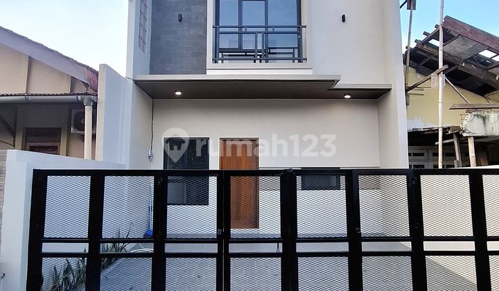 Rumah di Ciputat Dekat Bintaro dan Stasiun KRL, Siap Huni Bebas Banjir Rumah di Ciputat Dekat Bintaro dan Stasiun KRL, Siap Huni Bebas Banjir