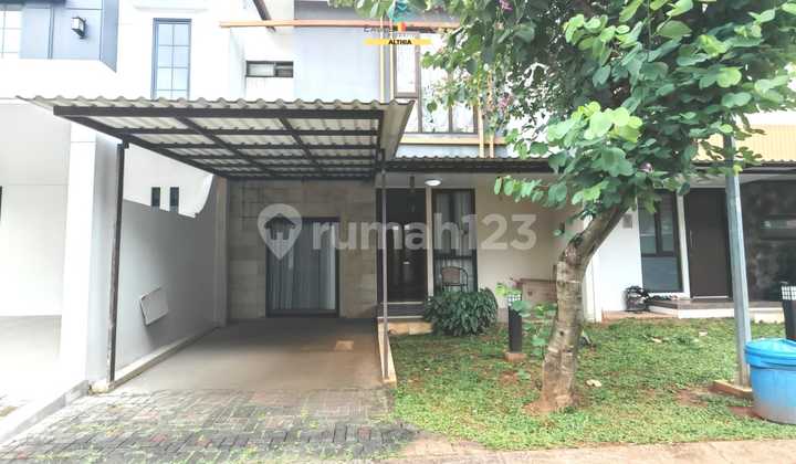 House in BSD 5 Minutes to Toll and Modern BSD Market, Ready to Occupy Tangsel.