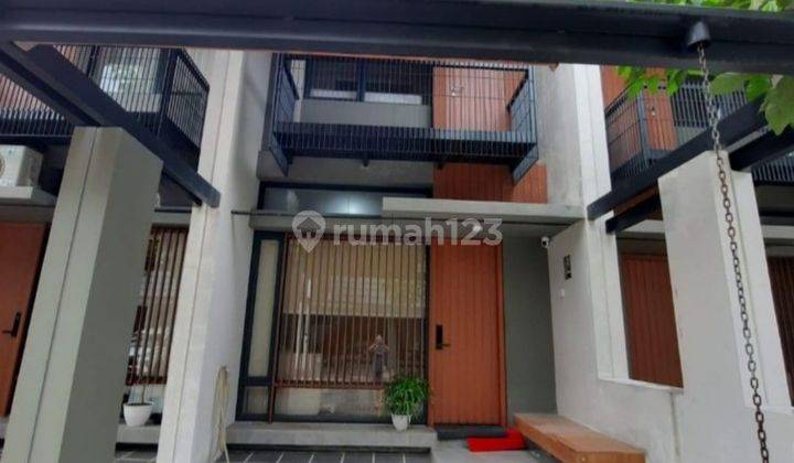 Dijual Cepat Rumah Siap Huni di Fleekhauz Full Furnished 1