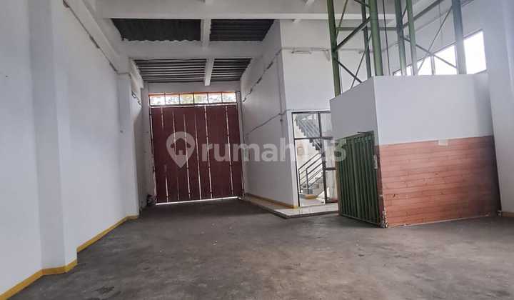 *For Rent: 3-Storey Semi-Warehouse Shop House in Batu Ceper, Tangerang - (Code Rmrg2902)*