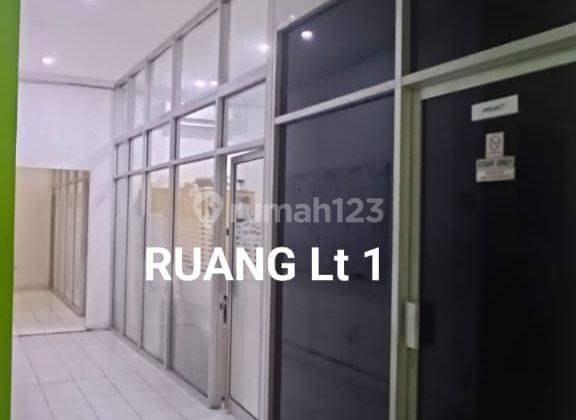 *DiJual Ruko Gandeng 3,5 Lantai Luas 207m2 Bagus-Rapi-Terawar di Dekat Cideng, Jakarta pusat..*
(Kode Rmrg 2424) 2