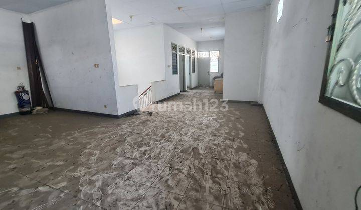 *DiJual & DiSewakan Rumah 2 Lantai Di Sekitar Keagungan, Kota, Jakarta Barat..*

Luas Tanah 133m2

 1