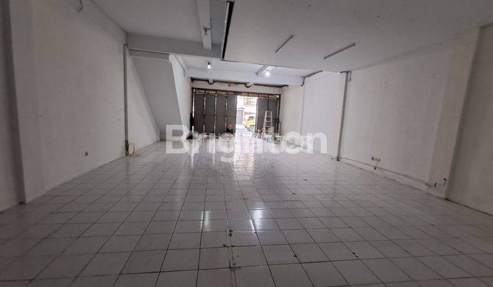 RUKO 1 LANTAI DI PINGGIR JALAN SEKITAR KEMANGGISAN, JAKARTA BARAT (KODE RMRG 2514) 1