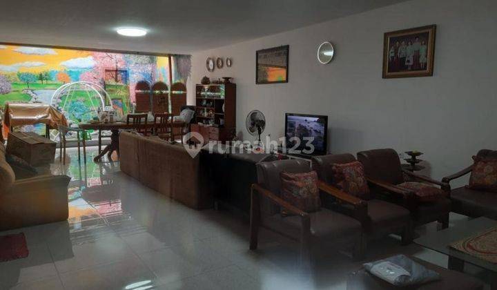 *dijual Rumah Hoek/hook 2 Sisi Strategis Pinggir Jalan, Halaman Luas Eks Food Court Cocok Untuk Hunian, Bangun Komplek Ruko, Cluster, Kantor, F&b, Gudang, Kost, Di Tanjung Duren Jakarta Barat..*(kode Rmrg 2714) 1