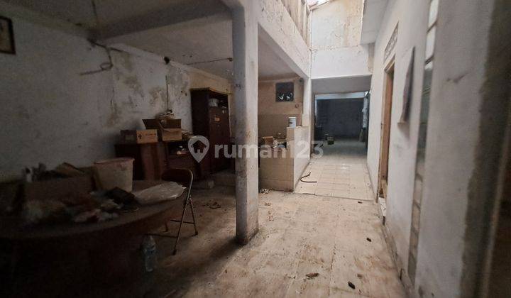 *disewakan Rumah Semi Gudang Eks Percetaka ,bangunan Lama Butuh Renov Di Krukut, Taman Sari, Jakarta Barat..*(kode Rmrg 2766) 2