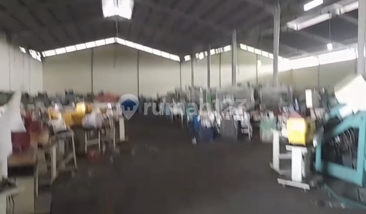 *Di Jual Gudang Masih Fresh New Lokasi di Cikupa Kabupaten Tangerang Spesifikasi :Lt. 1 Hektarlb. 6.000M ( Kode Rmrg2931)