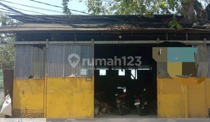 *di Sewakan 2 Unit Gudang Terpisah Bersebrangan Di Sekitar Kapuk, Cengkareng, Jakarta Barat..*(kode Rmrg 2874)