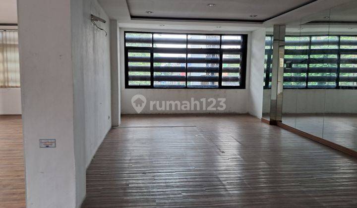 *disewakan 3 Unit Ruko Gandeng Strategis Di Pinggir Jalan Raya Arteri Pondok Indah, Kebayoran Lama, Jakarta Selatan..*(kode Rmrg 2642) 2