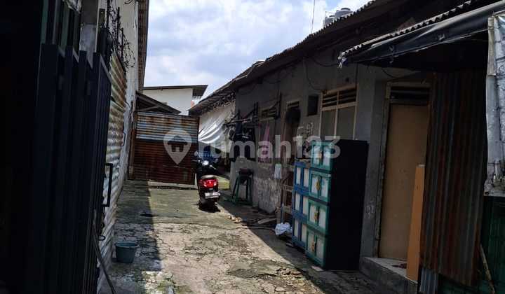 *Rumah Tua Jual Hitung Tanah / Lahan di Pinggir Jalan Raya Palmerah, Jakarra Selatan.*(Kode Rmrg2923)
