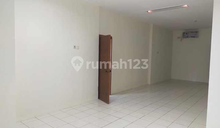 *Attached Shop for Sale, Price Reduced in Digrogol, West Jakarta.* Selling Attached Shop (Code Rmrg 2992) 2