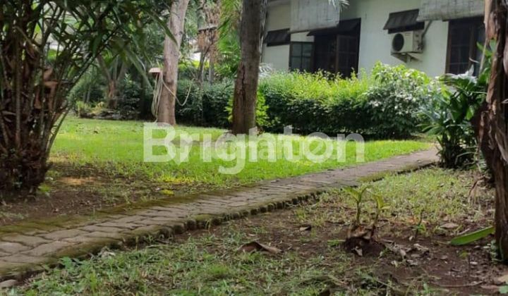 WELL-MAINTAINED OLD HOUSE / LAND CALCULATION IN HOUSING COMPLEX, JL. RAYA PANJANG, KEBON JERUK, WEST JAKARTA (CODE RMRG 2712) 2