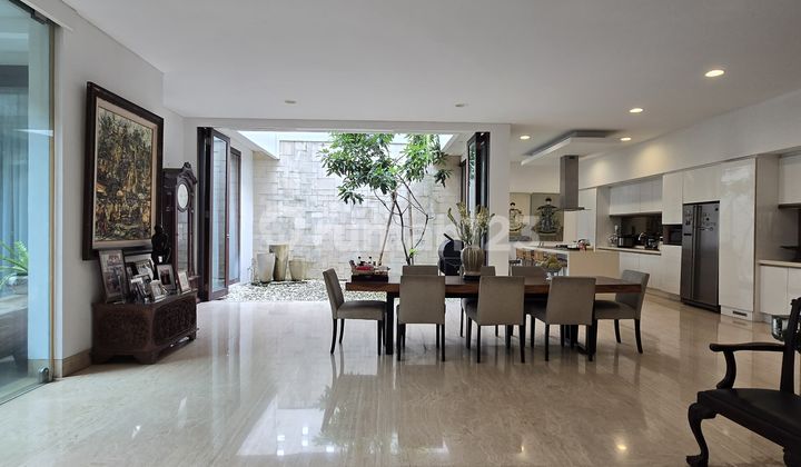 Rumah Tropical di Kemang View Scbd di Jakarta Selatan 2