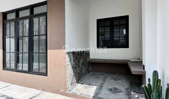 Jual Rumah Baru siap huni di kebayoran baru senopati jaksel 1