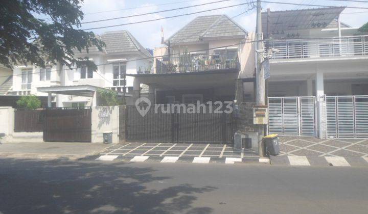 Rumah Siap Huni di Jalan Buelevard 1